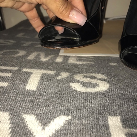 💯% Authentic Michael Kors Black Wedges - Picture 7 of 8